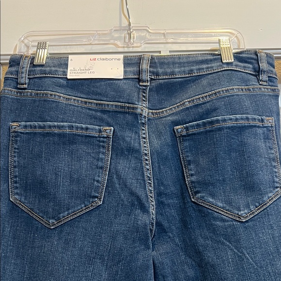 Liz Claiborne Women's Classic Blue Straight Leg Jeans - Picture 4 of 6